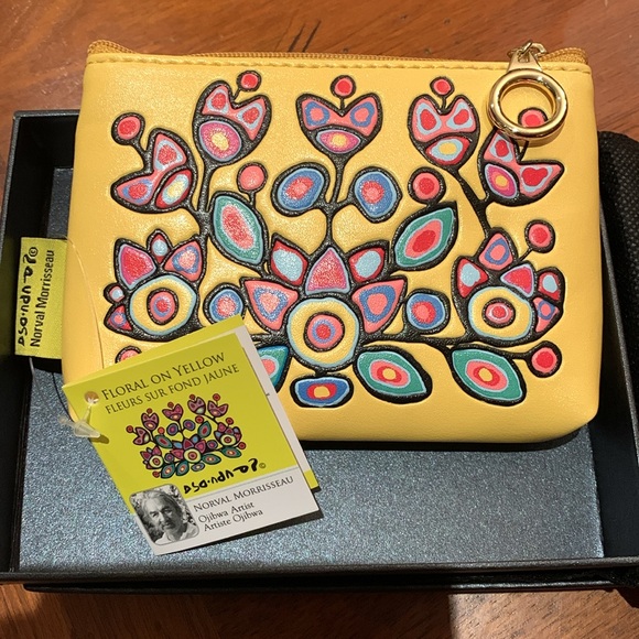 Lovely Norval Morrisseau Small Change & Card Wallet Floral on Yellow New w Box - Picture 2 of 3
